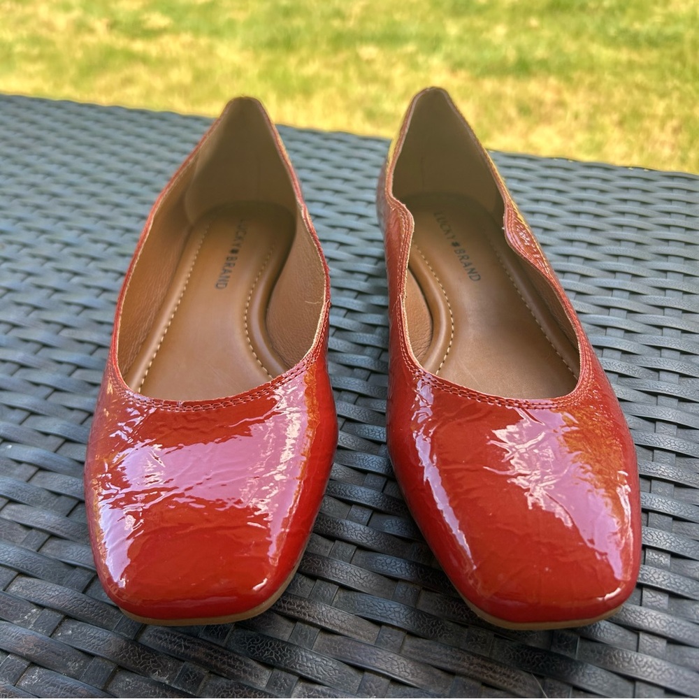 NWOT Lucky Brand Dellie Red Ballet Flats size 9